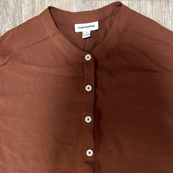 frank & oak-textured viscose button-up tee​​ - Picture 4 of 14